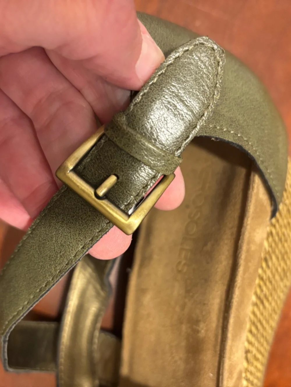 Aerosoles Enlighten Faux Leather Wedge Sandals Olive Size 12